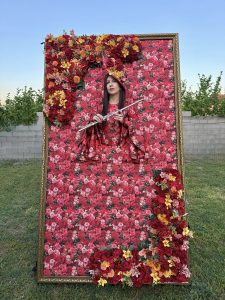 Elissa.flute Red Roses 225x300